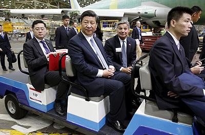 習近平參觀波音公司在西雅圖工廠 習近平參觀波音公司在西雅圖工廠